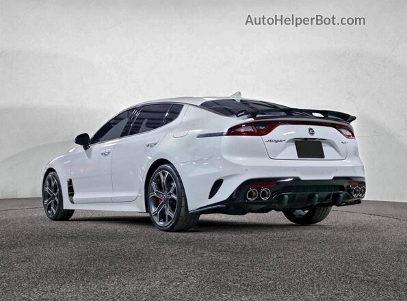KNAE45LC3J6031896 2018 KIA STINGER White 