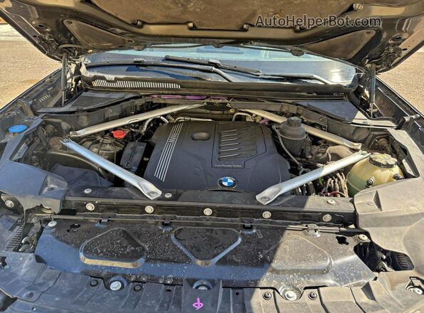 5UXCW2C07N9M52922 2022 BMW X7 Gray Dashboard view