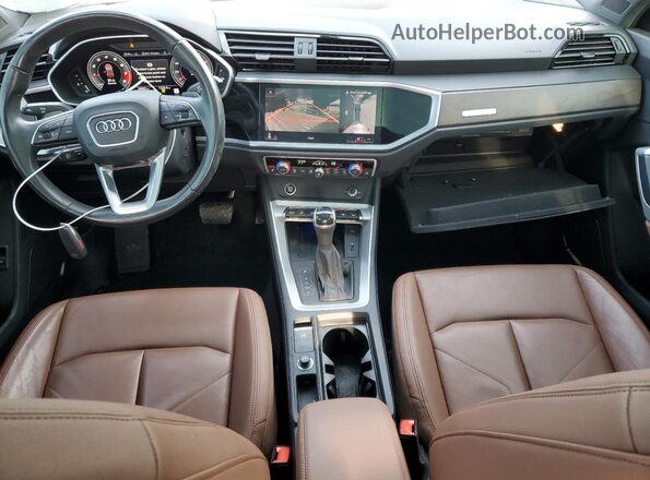 WA1EECF37M1052374 2021 AUDI Q3 Black Widok zestawu wskaźników