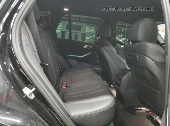 5UXCR6C06N9K65380 2022 BMW X5 Black Вид підкапотного простору