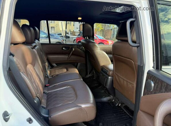 JN8AY2CCXM9145356 2021 NISSAN ARMADA White Widok wnętrza z tyłu