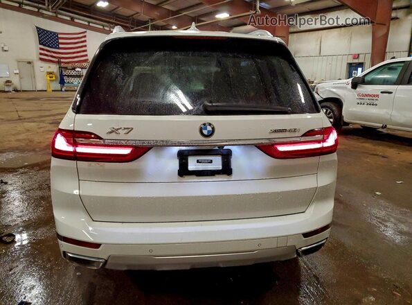 5UXCW2C09L9B78512 2020 BMW X7 White Front interior view
