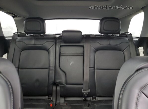 5LMCJ1D97NUL35497 2022 LINCOLN CORSAIR Gray Rear interior view