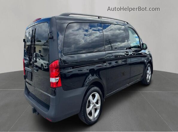 W1WV0FEY7M3863247 2021 MERCEDES-BENZ METRIS Black Front view