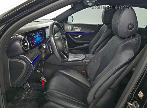 W1KZF8EB1MA924273 2021 MERCEDES-BENZ E Black Widok naklejki z numerem VIN