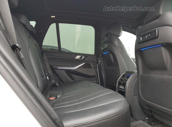 5UXCR4C06L9B21848 2020 BMW X5 White 