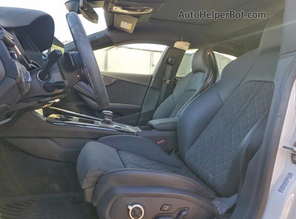 WAUC4CF56NA026803 2022 AUDI S5 Белый Вид панели приборов
