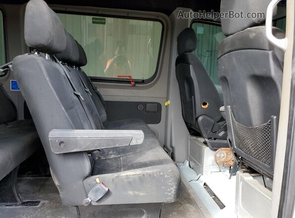 8BRPE7CD9GE121323 2016 MERCEDES-BENZ SPRINTER Gray Rear seats view