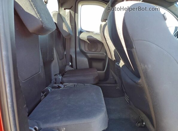 3TYRZ5CNXNT023683 2022 TOYOTA TACOMA Red Vista interior trasera