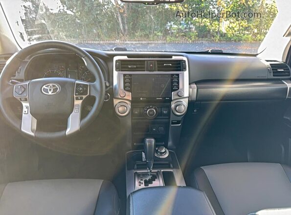 JTENU5JR9N6034636 2022 TOYOTA 4RUNNER White Widok tylnych siedzeń