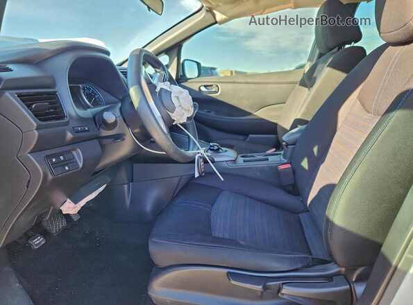 1N4AZ1BVXPC555111 2023 NISSAN LEAF White Вид панелі приладів