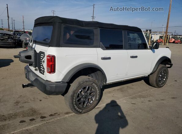 1FMDE5BH3NLB16572 2022 FORD BRONCO Белый Передняя правая четверть