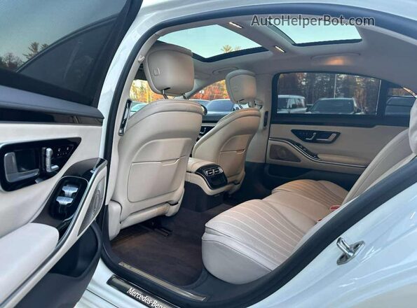 W1K6G7GB2NA156358 2022 MERCEDES-BENZ S Белый Вид салона спереди