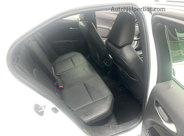 JTHP9JBH0M2048569 2021 LEXUS UX 250H Белый Вид салона спереди