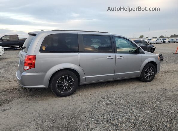 2C4RDGEG8JR282681 2018 DODGE CARAVAN Silver 