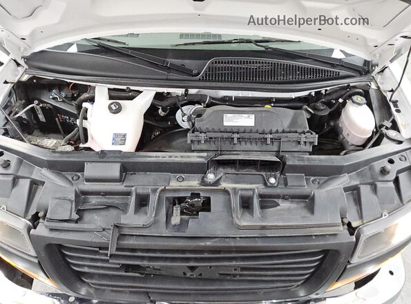 1GTW7AFP0R1159964 2024 GMC SAVANA White ძრავის განყოფილების ხედი