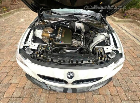 WBS3S7C01LAH85070 2020 BMW M4 White Vista del salpicadero