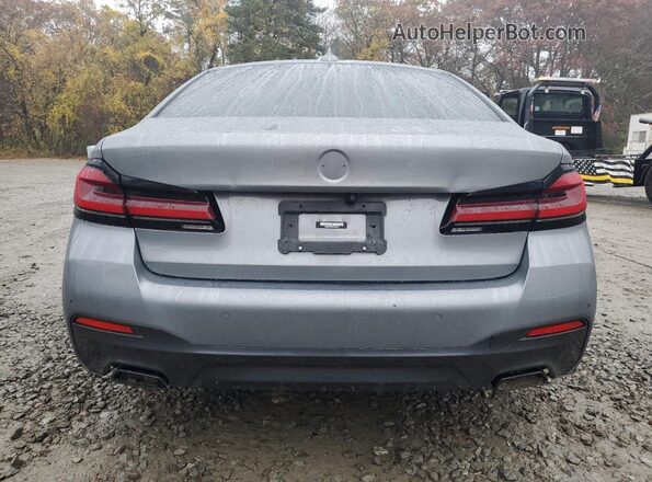 WBA53BH08PWY20750 2023 BMW 5 SERIES Gray Vista interior delantera
