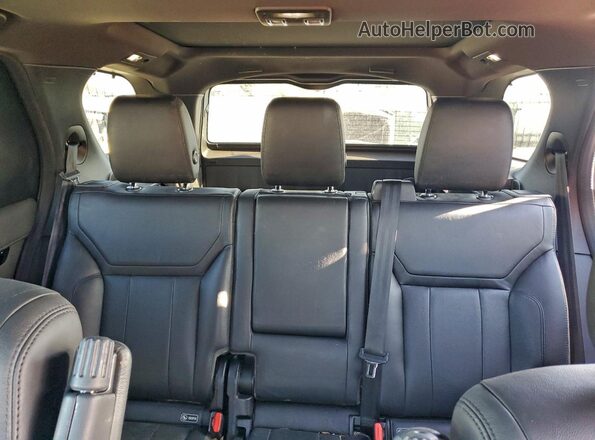 SALRG2RV6L2428833 2020 LAND ROVER DISCOVERY Black Rear interior view