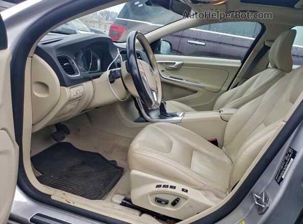 YV140MEK5G1301414 2016 VOLVO V60 Silver Vista del salpicadero