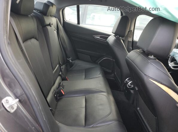 ZARFANBN1L7636683 2020 ALFA ROMEO GIULIA Gray Սալոնի հետևի տեսք