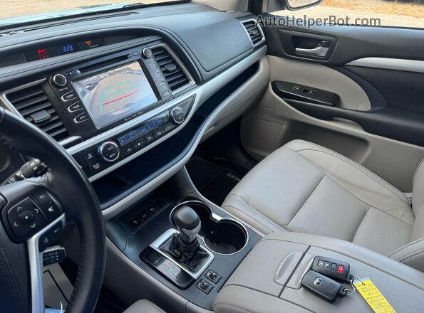 5TDJGRFH1JS037638 2018 TOYOTA HIGHLANDER HYBRID Blue Engine compartment view