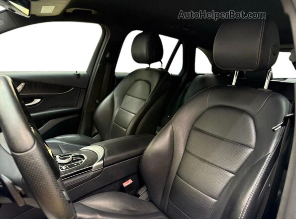 WDC0G4JB8JV084070 2018 MERCEDES-BENZ GLC-CLASS Red 