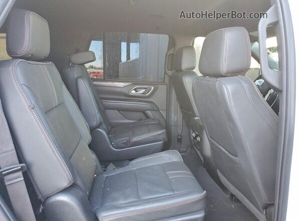 1GNSCRKD4NR205660 2022 CHEVROLET TAHOE Белый Вид подкапотного пространства