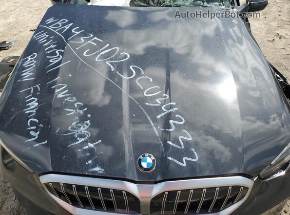 WBA43FJ02SCU34333 2025 BMW 5 SERIES White Вид підкапотного простору
