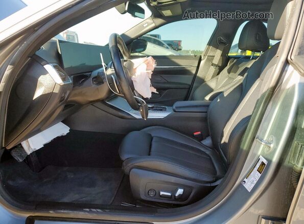 WBA63AV02RFR94920 2024 BMW 4 SERIES Gray Vista del salpicadero