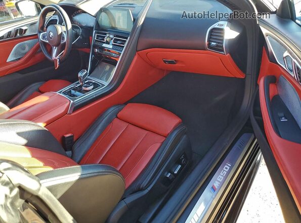 WBAFY4C03MCF29680 2021 BMW M8 Blue Vista del cuadro de instrumentos