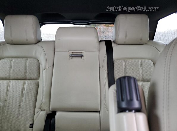 SALWR2SU9LA748717 2020 LAND ROVER RANGE White Вид задньої частини салону
