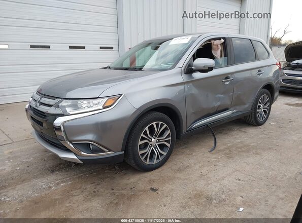 JA4AD3A33JZ017286 2018 MITSUBISHI OUTLANDER Silver Przód lewy