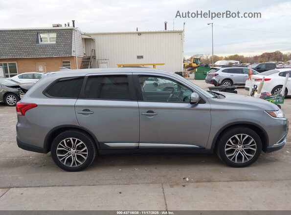 JA4AD3A33JZ017286 2018 MITSUBISHI OUTLANDER Silver Widok wnętrza 360 stopni