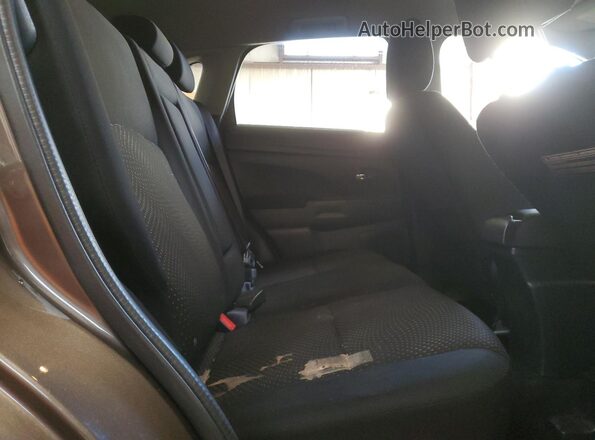JA4AJ4AW4GZ612682 2016 MITSUBISHI RVR Brown უკანა სალონის ხედი