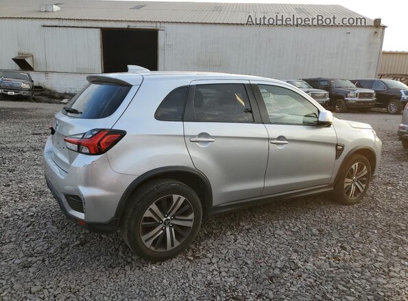 JA4AP3AU0LU006441 2020 MITSUBISHI OUTLANDER Серебряный Задняя правая четверть