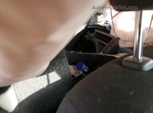 JA4AP3AU3LU006398 2020 MITSUBISHI OUTLANDER Silver Rear interior view