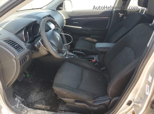 JA4AP3AU5LU030119 2020 MITSUBISHI OUTLANDER Silver Սալոնի դիմացի տեսք