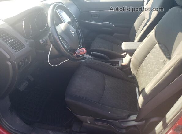 JA4APVAU6MU012094 2021 MITSUBISHI OUTLANDER Красный Вид салона спереди