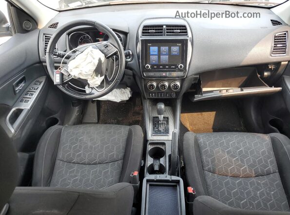 JA4ARUAU5MU022331 2021 MITSUBISHI OUTLANDER Серый Вид панели приборов