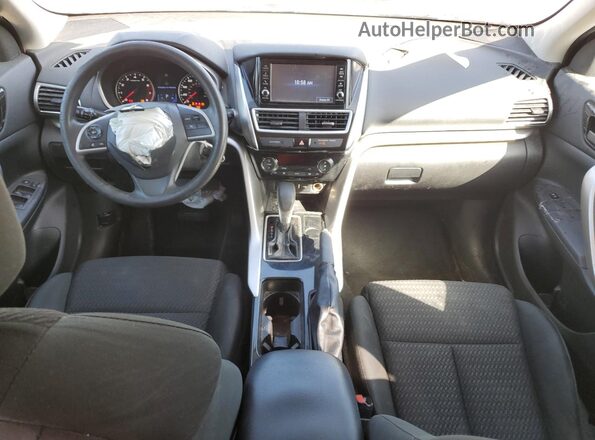 JA4AS3AA8LZ023236 2020 MITSUBISHI ECLIPSE Серебряный Вид панели приборов