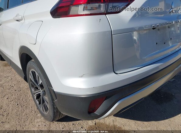 JA4ASWAA6NZ006018 2022 MITSUBISHI ECLIPSE CROSS Белый Вид панели приборов