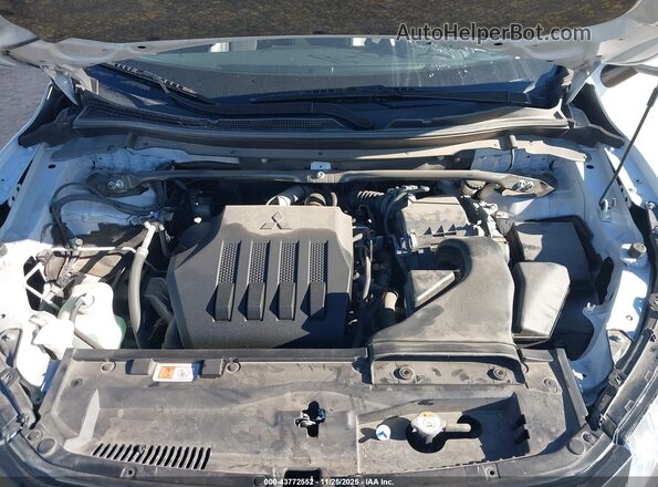 JA4ASWAA6NZ006018 2022 MITSUBISHI ECLIPSE CROSS Белый Вид сзади