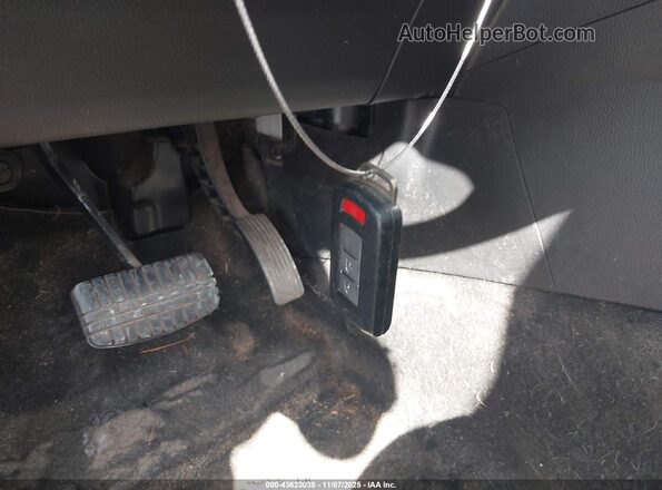 JA4AT5AA0KZ024355 2019 MITSUBISHI ECLIPSE CROSS Silver Vista del salpicadero
