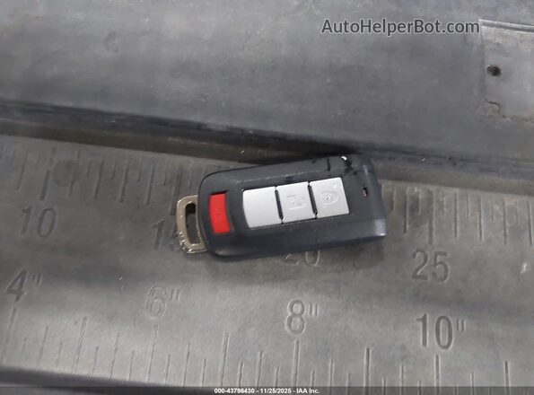JA4ATVAA0RZ049962 2024 MITSUBISHI ECLIPSE CROSS White Առջևի վահանակի տեսք