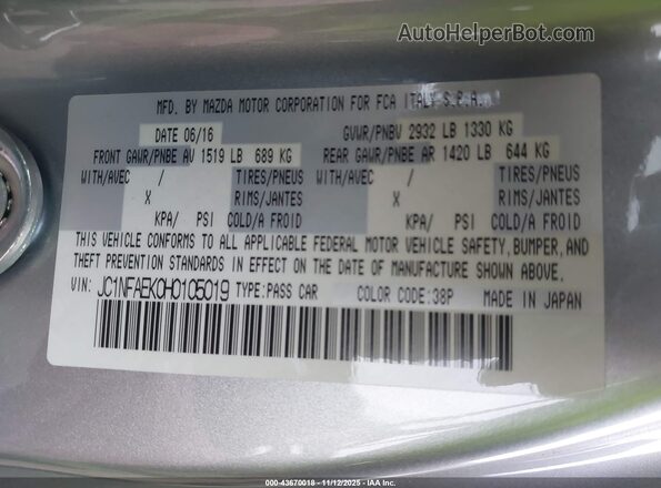 JC1NFAEK0H0105019 2017 FIAT 124 SPIDER Silver Widok komory silnika