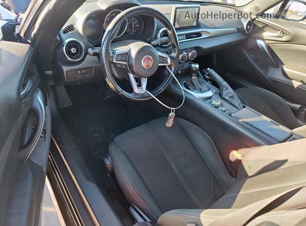 JC1NFAEK2H0127295 2017 FIAT 124 Черный Вид панели приборов