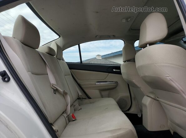 JF1GJAF62GH013475 2016 SUBARU IMPREZA White Widok tylnych siedzeń
