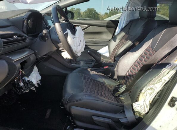 JF1VBAA63P9823817 2023 SUBARU WRX White Widok wnętrza z przodu