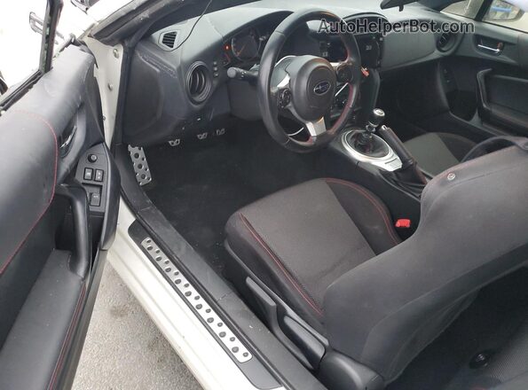 JF1ZCAB15J9602258 2018 SUBARU BRZ White Widok deski rozdzielczej